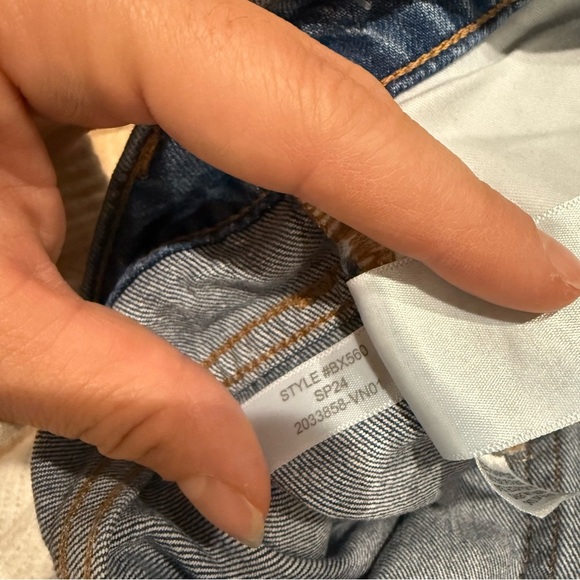 J. Crew Wide leg crop jean in all-day stretch - Picture 10 of 10